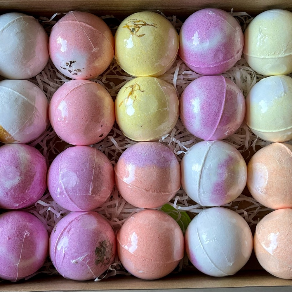 Assorted Bath Bomb Set, 20 Bath Bombs